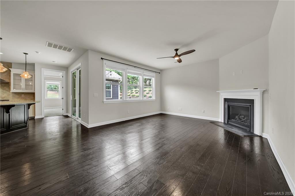 1529 Liberty Row Drive Tega Cay, SC 29708 - Photo 9 of 32 Gallery Image 9