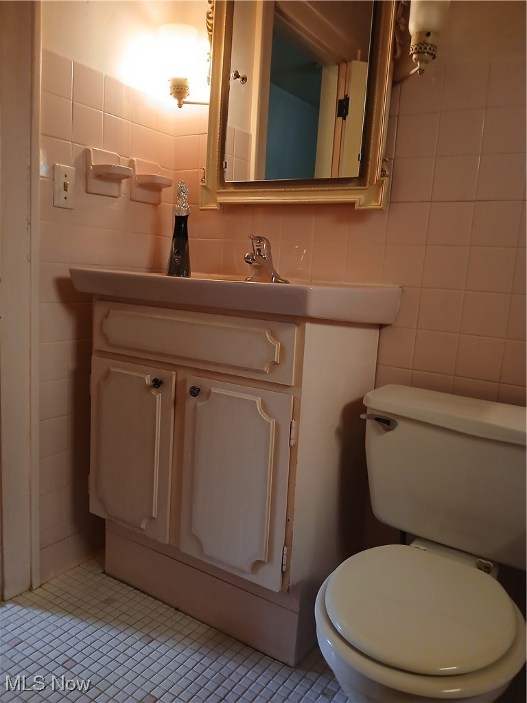 3609 Stoer Road Beachwood, OH 44122 - Photo 19 of 31 Bathroom