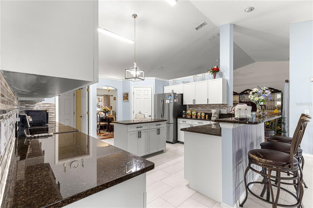 6470 Southwest 51st Terrace Ocala, FL 34474 - Photo 12 of 59