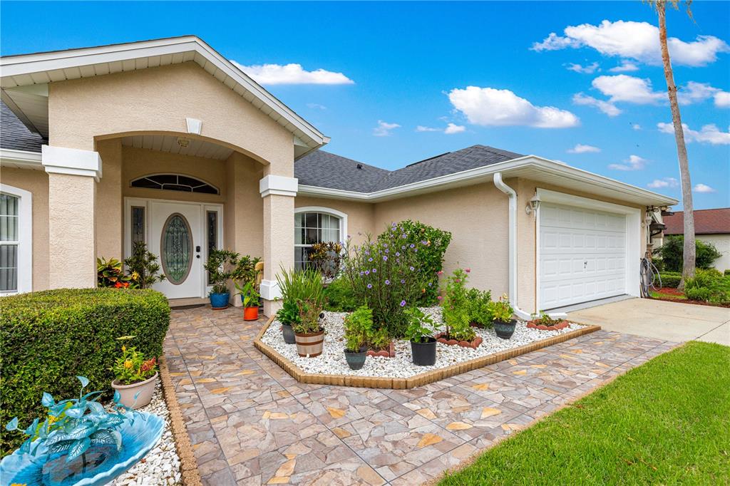 6470 Southwest 51st Terrace Ocala, FL 34474 - Photo 2 of 59