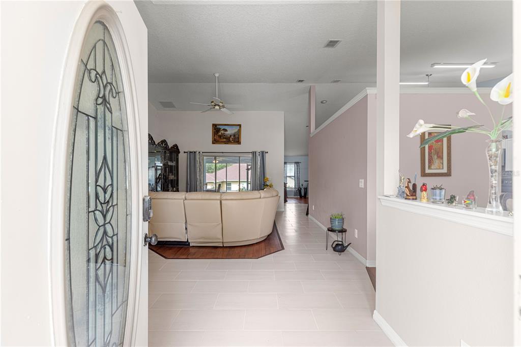 6470 Southwest 51st Terrace Ocala, FL 34474 - Photo 3 of 59