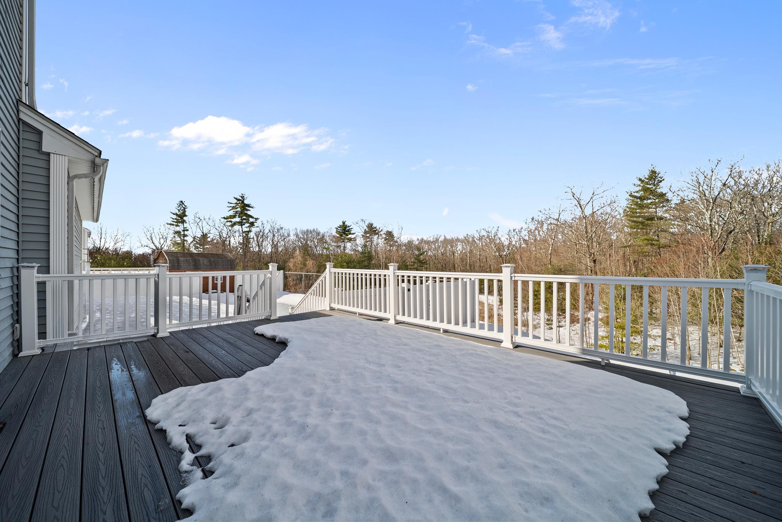 11 Barberry Street Hooksett, NH 03106 - Photo 27 of 36