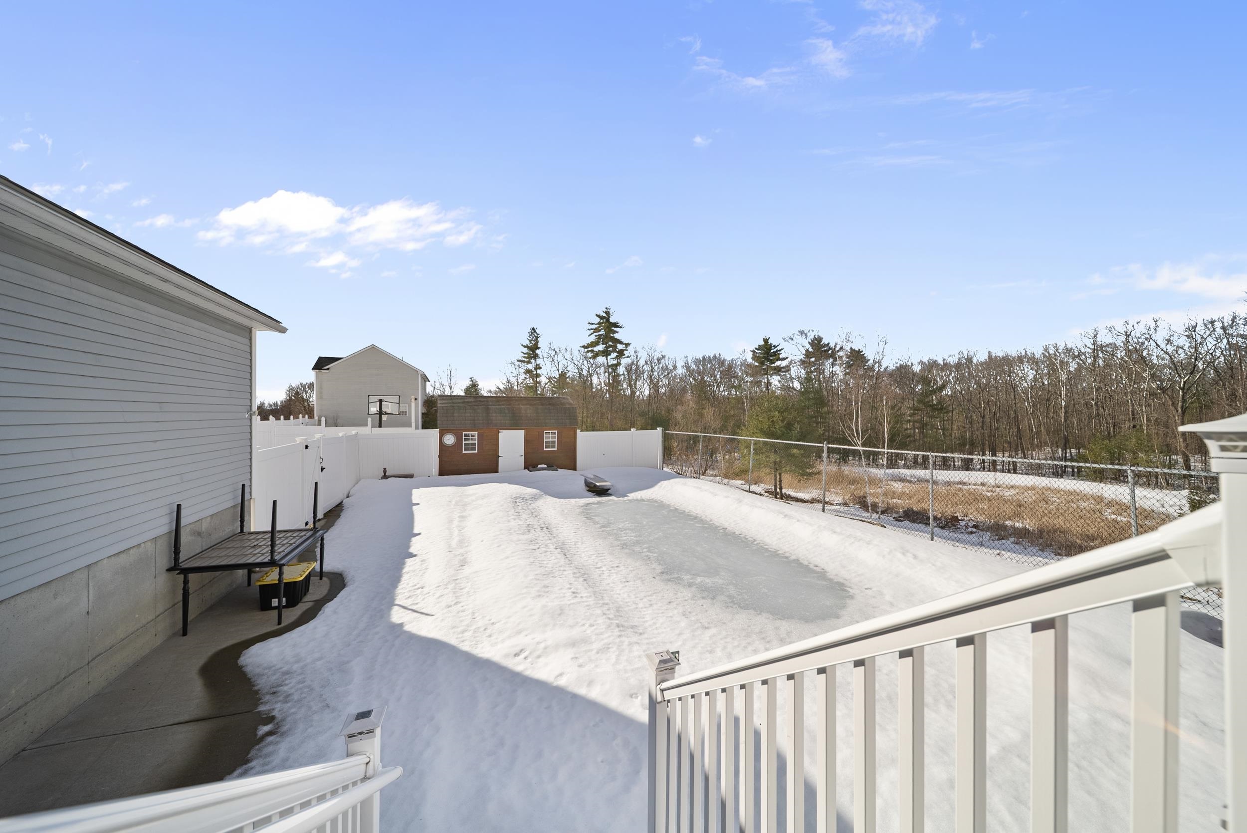 11 Barberry Street Hooksett, NH 03106 - Photo 28 of 36