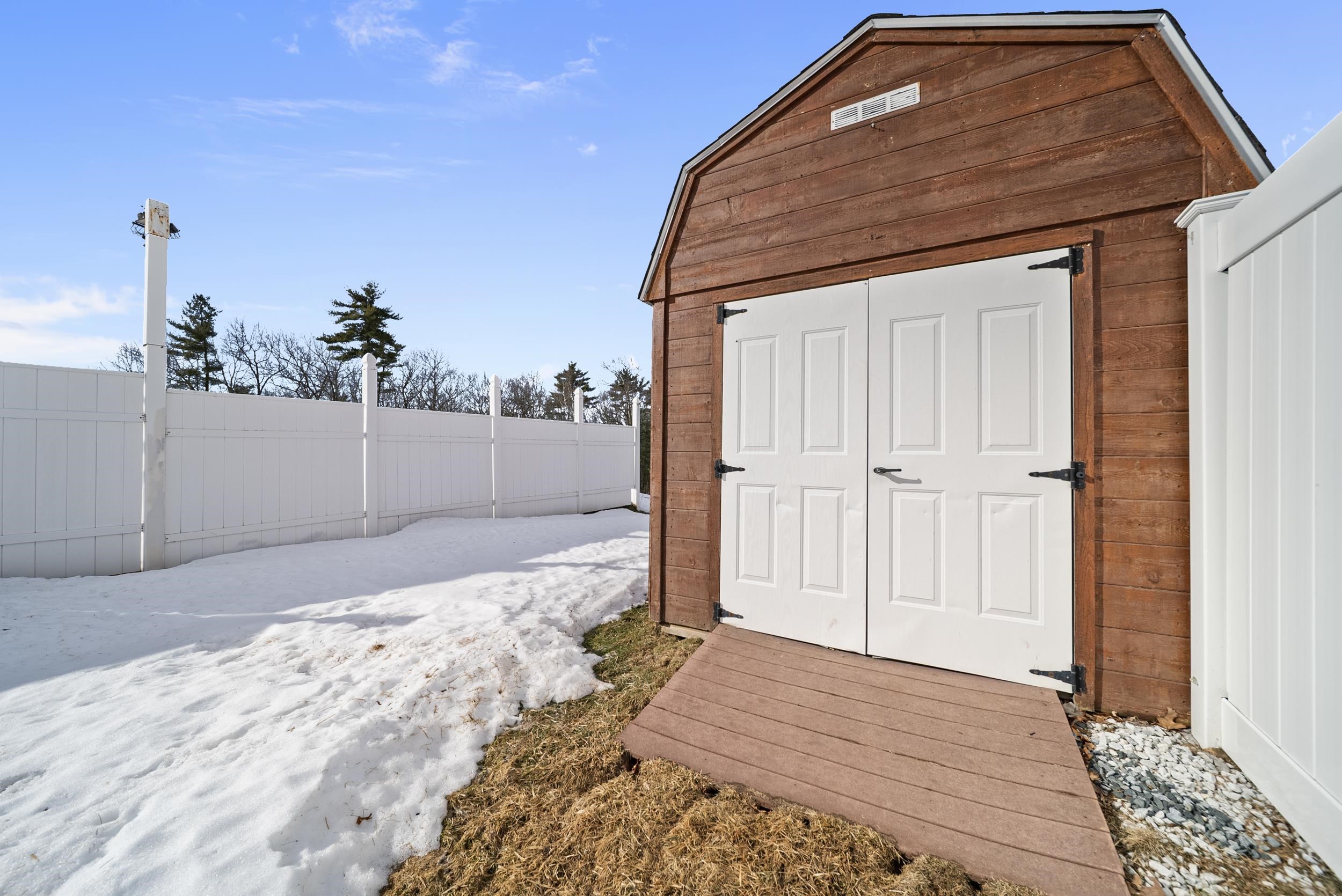 11 Barberry Street Hooksett, NH 03106 - Photo 31 of 36