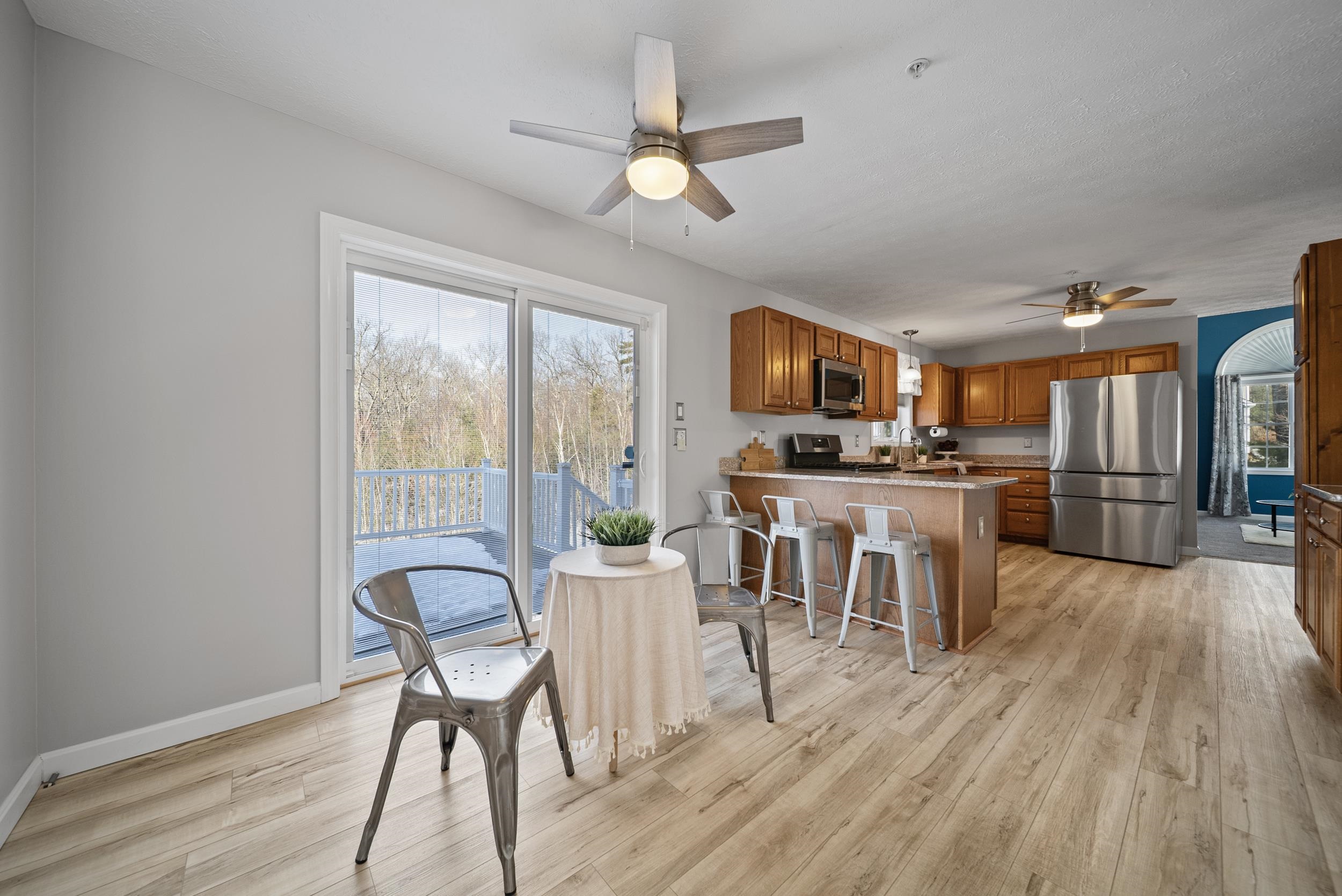 11 Barberry Street Hooksett, NH 03106 - Photo 5 of 36