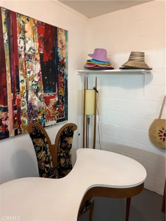 $5,000 | 443 South S Victory, Burbank, CA 91505