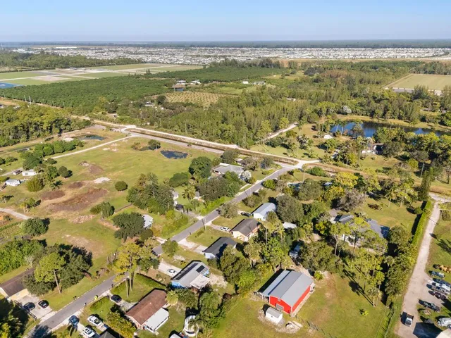 a view of an outdoor space and a yard