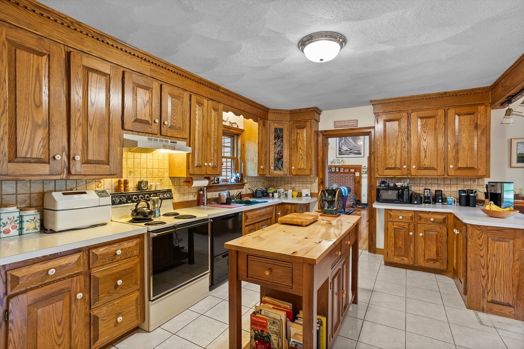 116 Century Way Dunstable, MA 01827 - Photo 14 of 42 Gallery Image 14