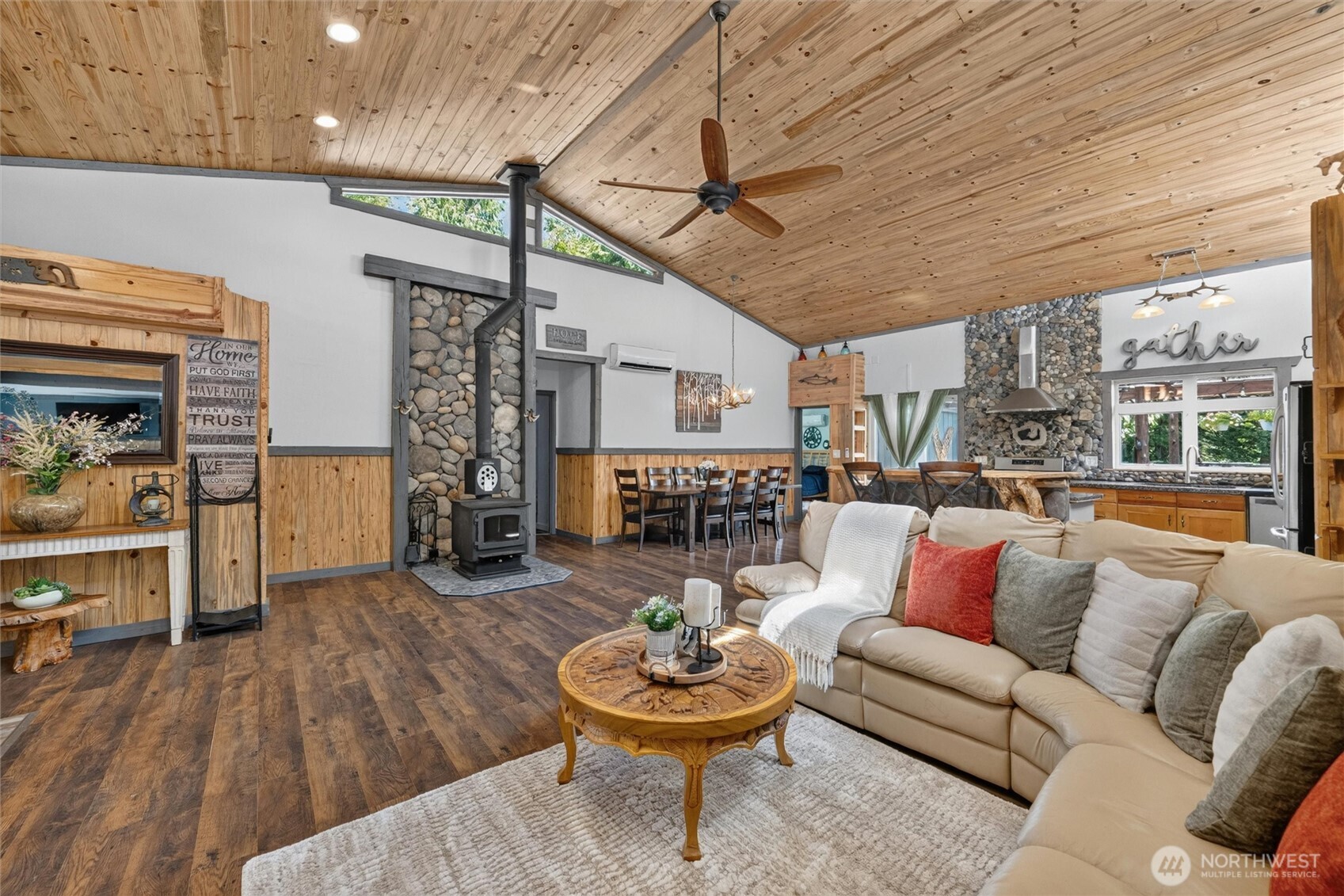 3695 Grandview Road Ferndale, WA 98248 - Photo 9 of 40 Gallery Image 9