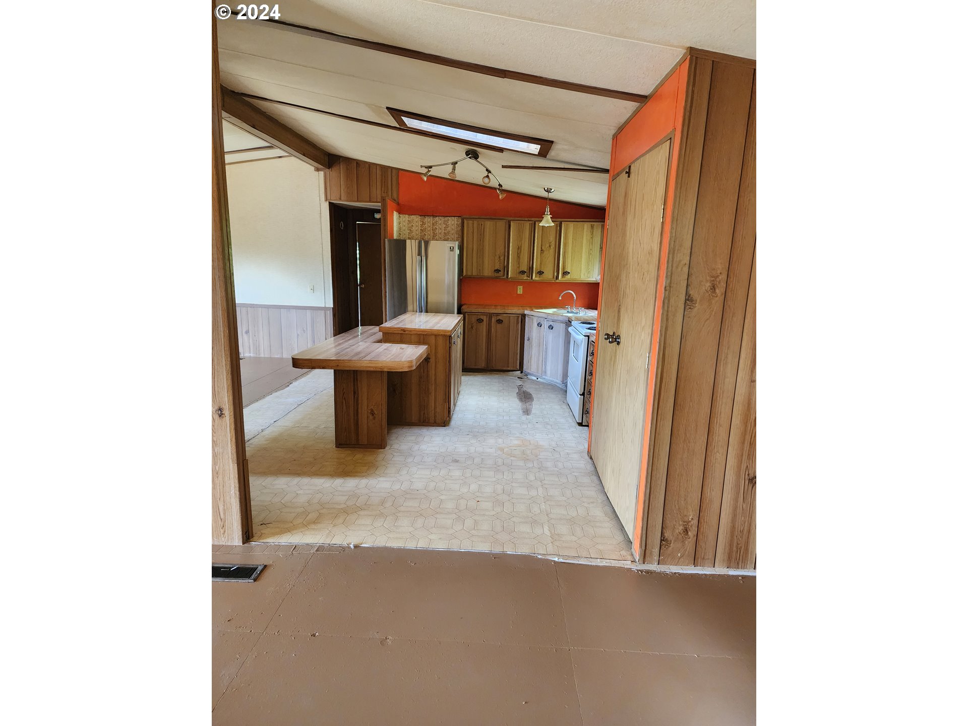 927 Lone Rock Road Glide, OR 97443 - Photo 11 of 24 Gallery Image 11