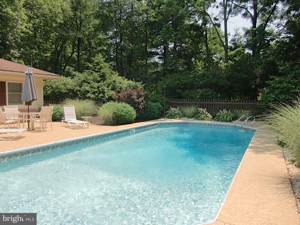 130 Valley Road Lebanon, PA 17042 - Photo 3 of 44 Gallery Image 3