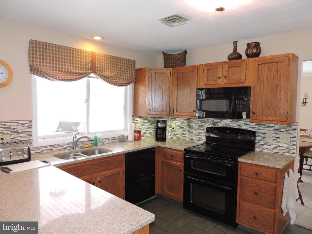 130 Valley Road Lebanon, PA 17042 - Photo 10 of 44 Gallery Image 10