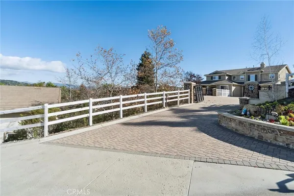 $1,975,000 | 30012 Valley Glen Street, Castaic, CA 91384