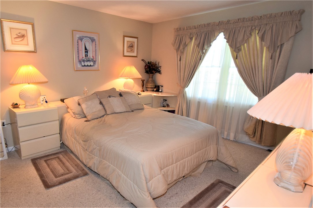 75 Harrier Circle Henrietta, NY 14623 - Photo 17 of 32 Large First Floor Master Bedroom