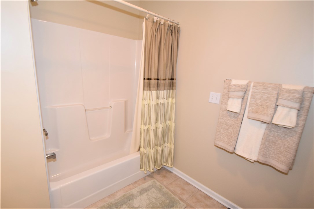 75 Harrier Circle Henrietta, NY 14623 - Photo 25 of 32 Second Floor Tube Shower Fantastic Condition.