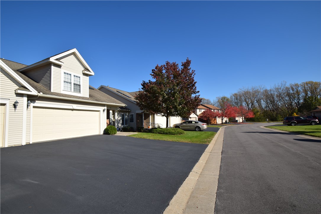 75 Harrier Circle Henrietta, NY 14623 - Photo 3 of 32 75 Harrier Circle Located On Small Low Traffic Str