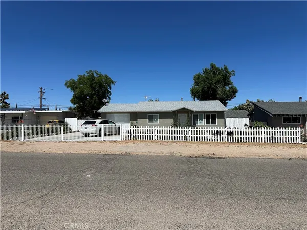$389,900 | 16116 Cajon Street, Hesperia, CA 92345