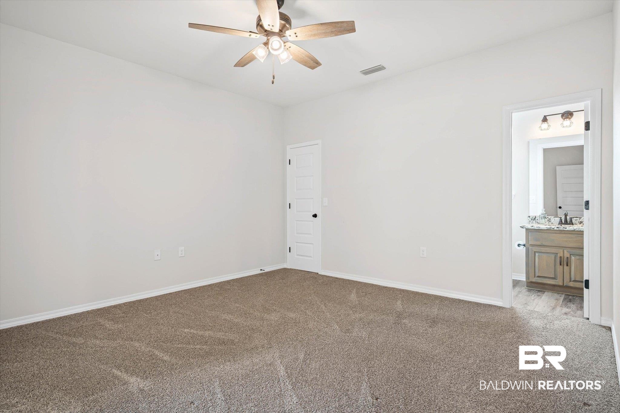 13198 Gopher Court Elberta, AL 36530 - Photo 10 of 37 Split Plan with 2nd Bedroom with Ensuite
