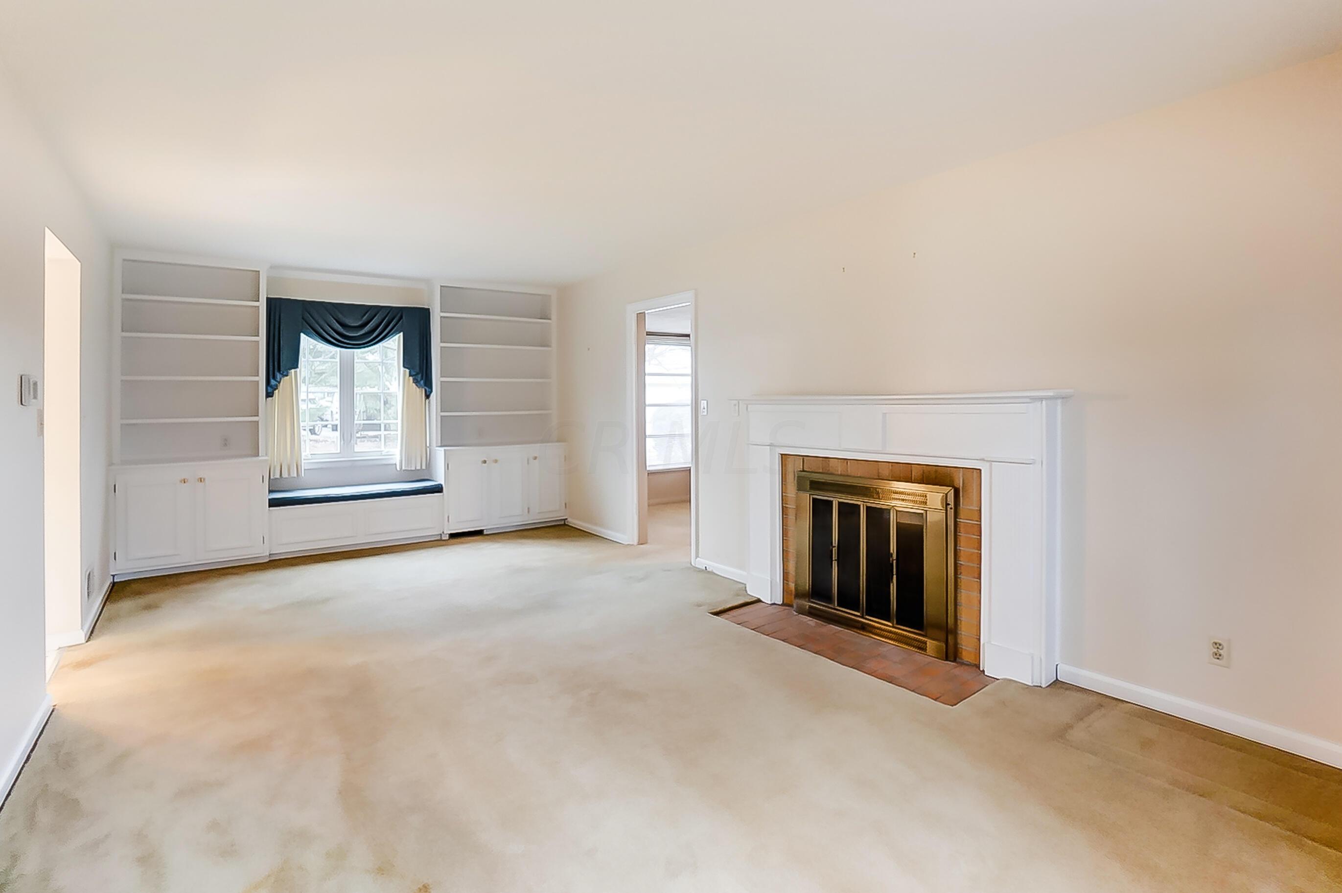 2540 Welsford Road Columbus, OH 43221 - Photo 3 of 19 50033638-006_hq