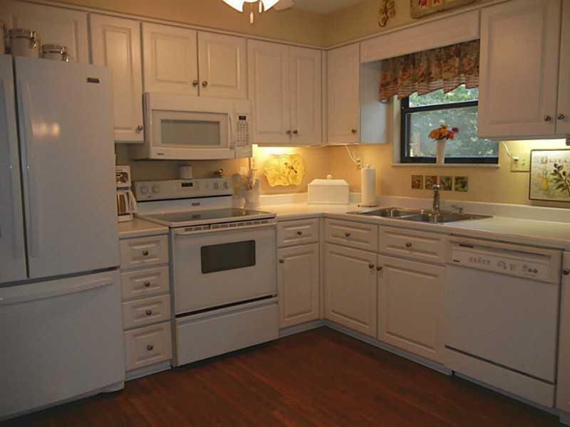263 Church Road Leechburg, PA 15656 - Photo 7 of 25 Kitchen.