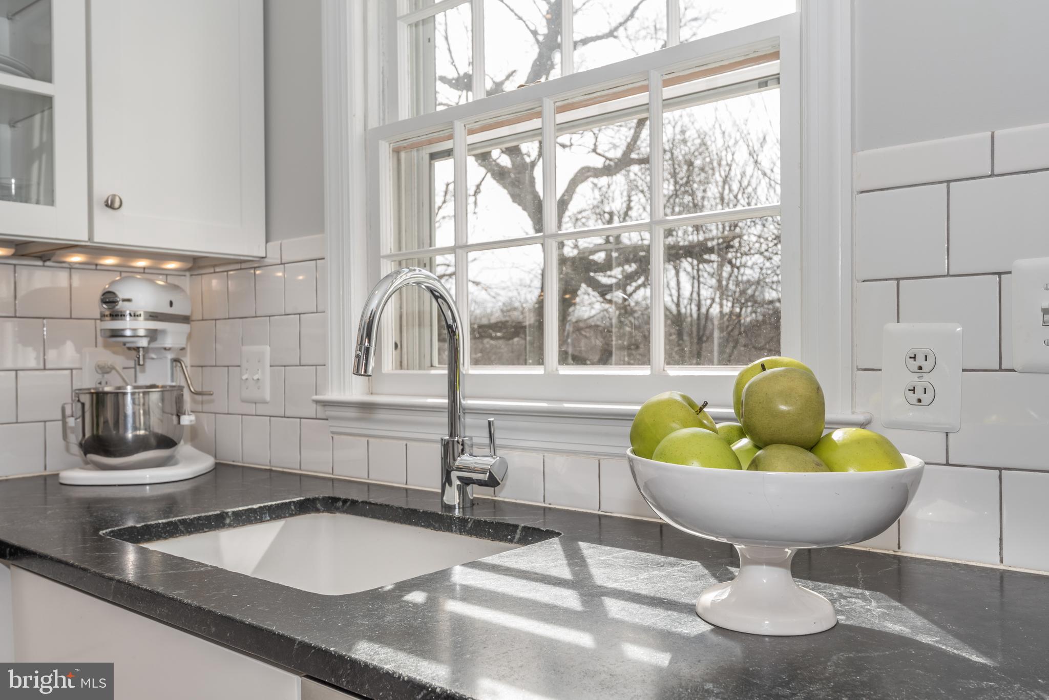 13904 Darnestown Road Gaithersburg, MD 20878 - Photo 21 of 42 Gallery Image 21