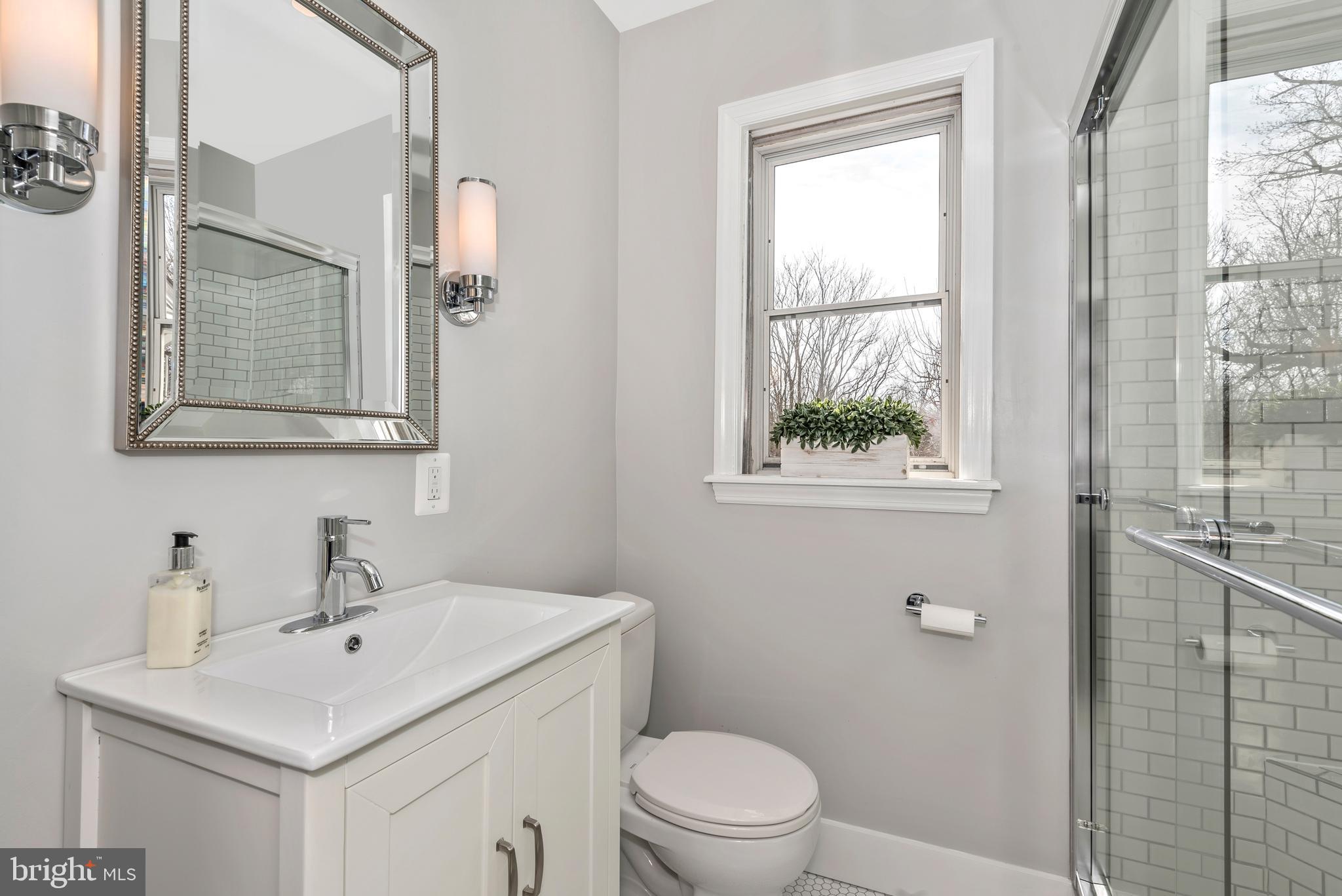 13904 Darnestown Road Gaithersburg, MD 20878 - Photo 23 of 42 Updated Master Bath