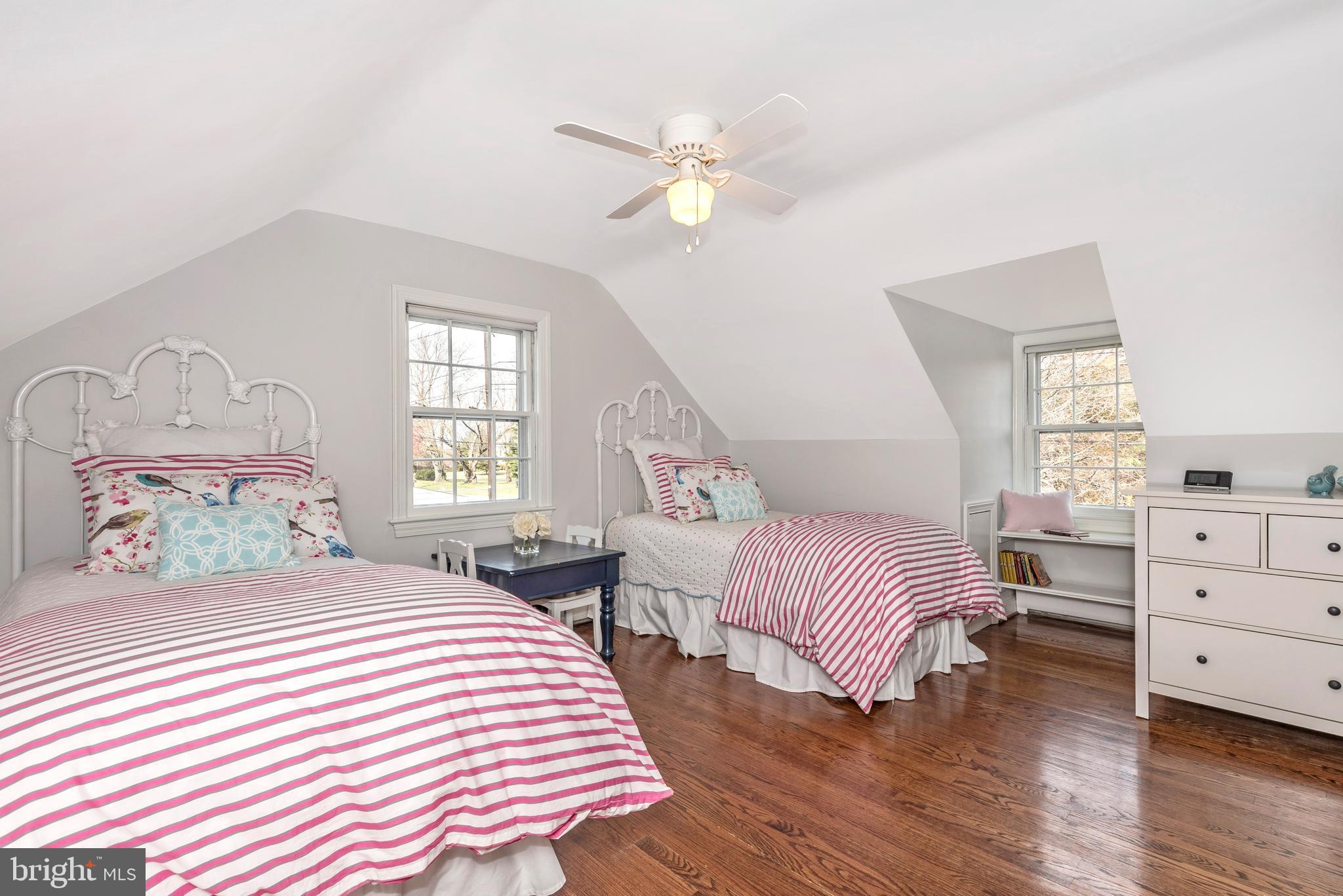 13904 Darnestown Road Gaithersburg, MD 20878 - Photo 26 of 42 Upstairs Bedroom