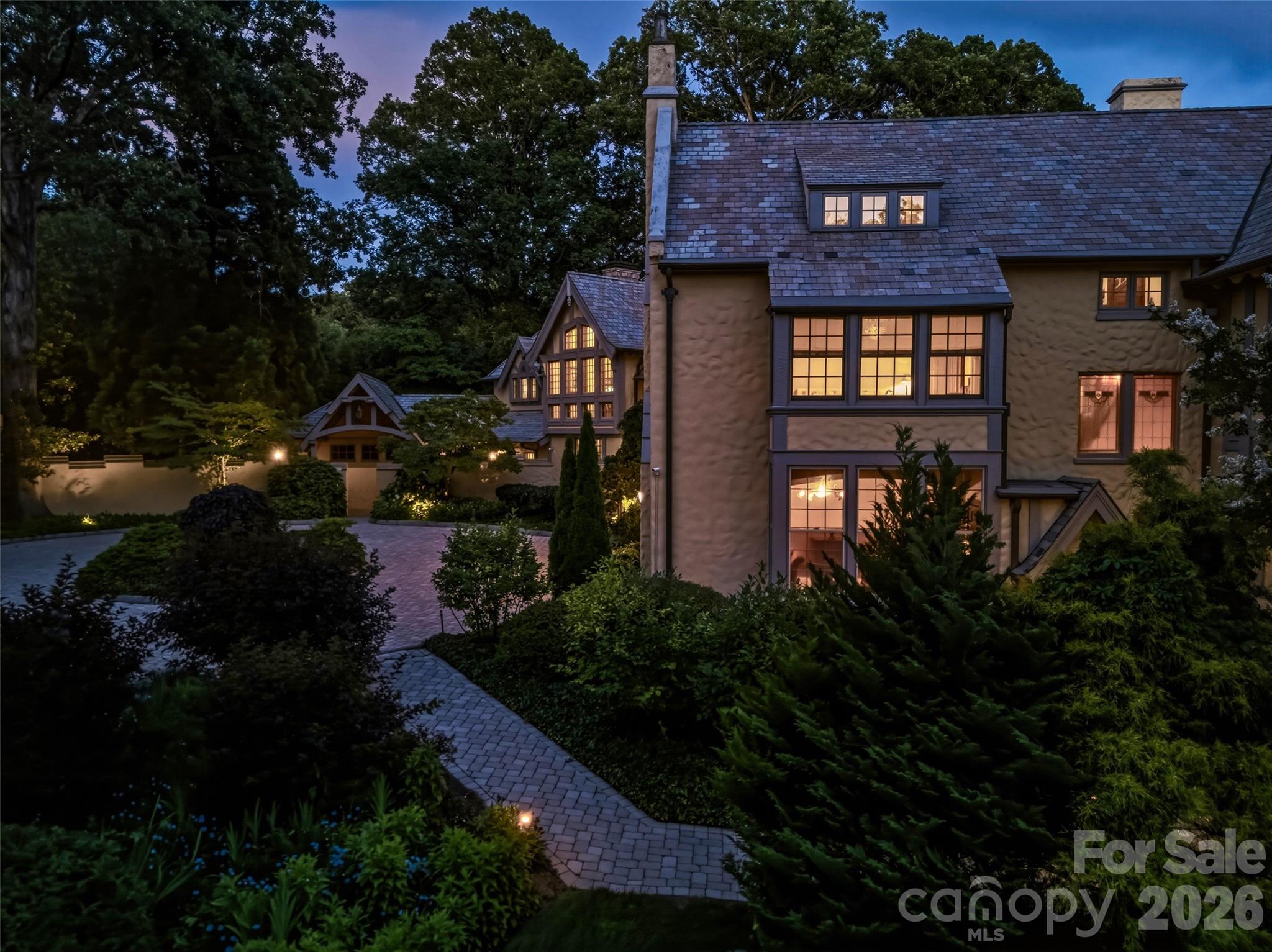 7 Stuyvesant Road Biltmore Forest, NC 28803 - Photo 12 of 48