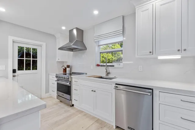 $14,000 | 311 Cocoanut Row, Unit 101, Palm Beach, FL 33480