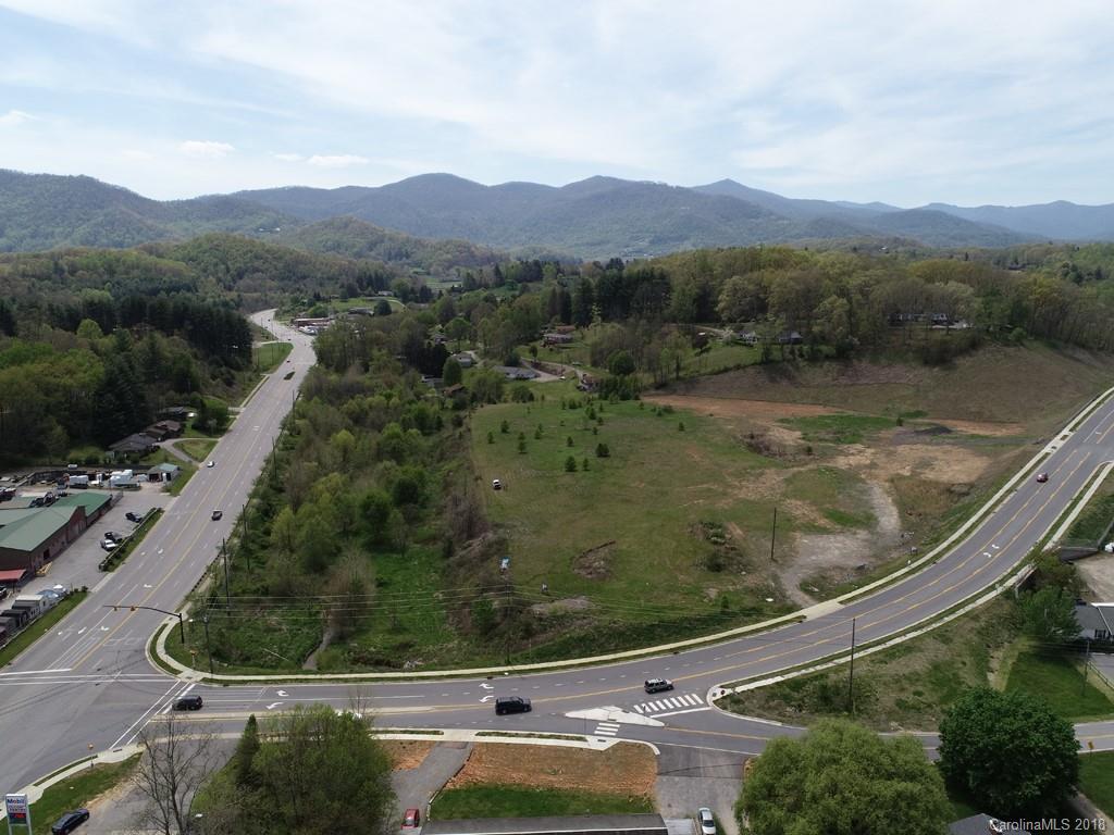 1426 Howell Mill Road Waynesville, NC 28786 - Photo 2 of 7 Gallery Image 2
