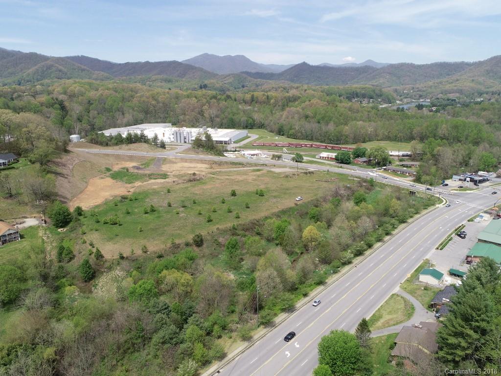 1426 Howell Mill Road Waynesville, NC 28786 - Photo 5 of 7 Gallery Image 5