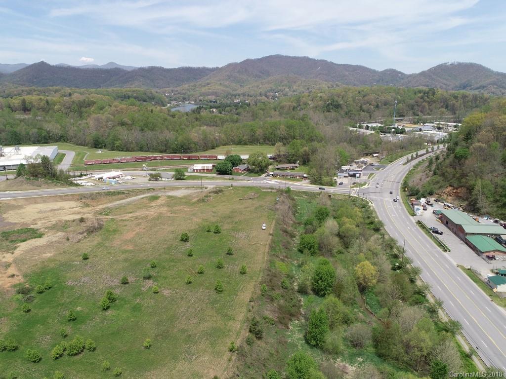 1426 Howell Mill Road Waynesville, NC 28786 - Photo 6 of 7 Gallery Image 6