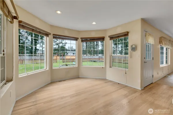 $825,000 | 15416 33rd Avenue East, Tacoma, WA 98446