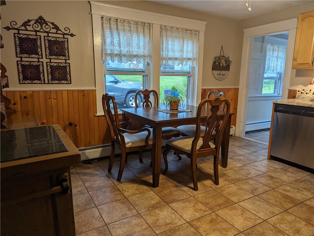 39 Edward Street Coventry, RI 02816 - Photo 16 of 39