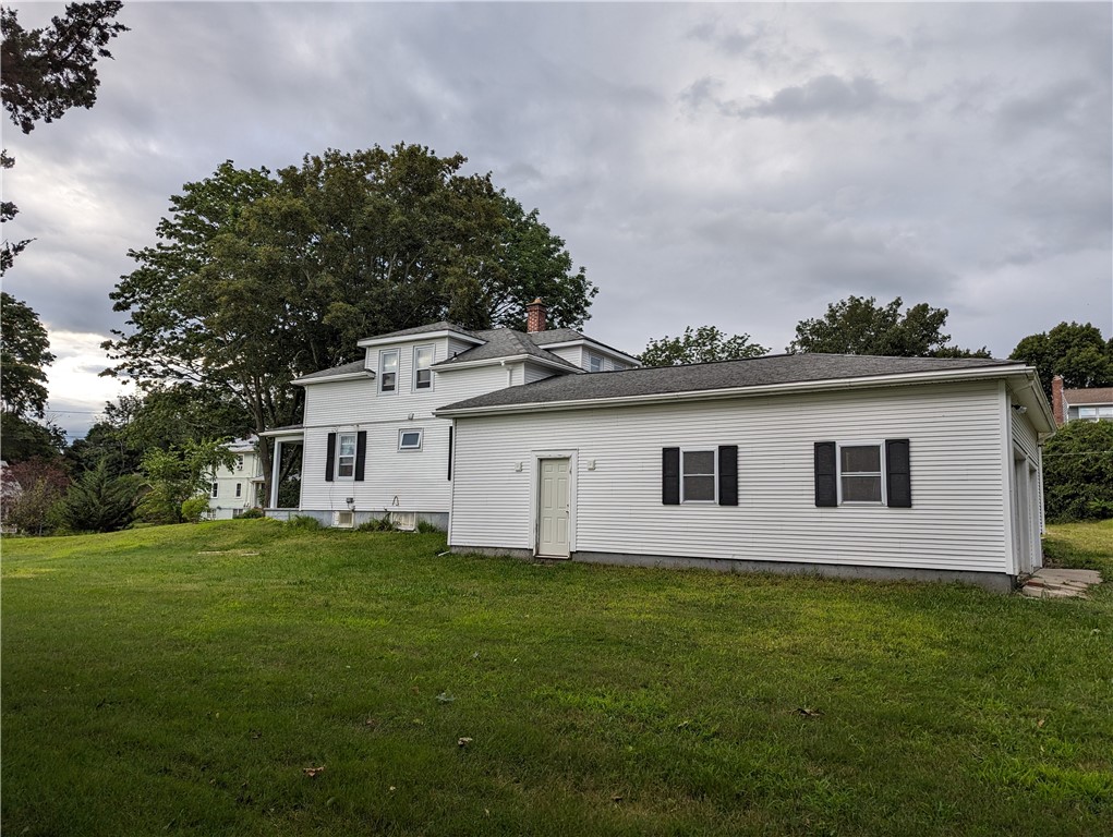 39 Edward Street Coventry, RI 02816 - Photo 4 of 39