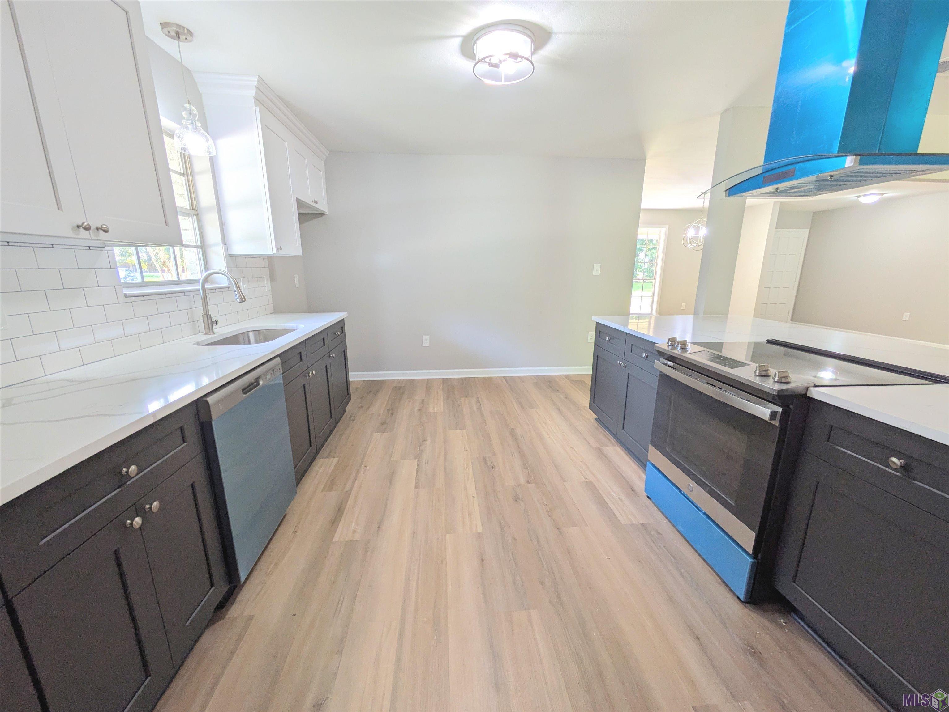 30442 Walker North Road Walker, LA 70785 - Photo 9 of 20 Kitchen