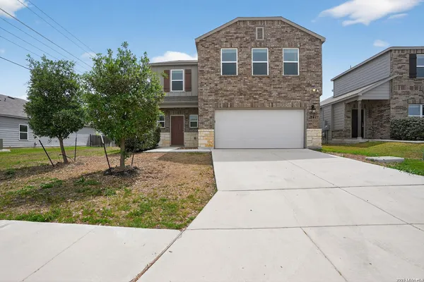 $294,900 | 241 Savage Street, New Braunfels, TX 78130