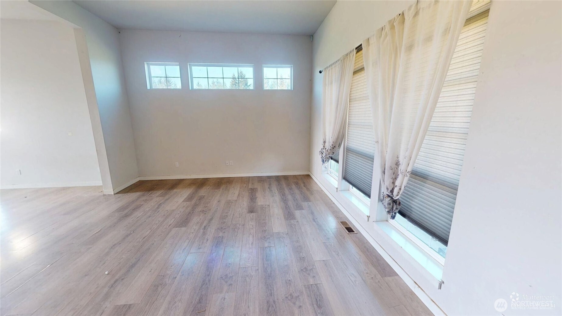 706 Miller Street Winlock, WA 98596 - Photo 2 of 10