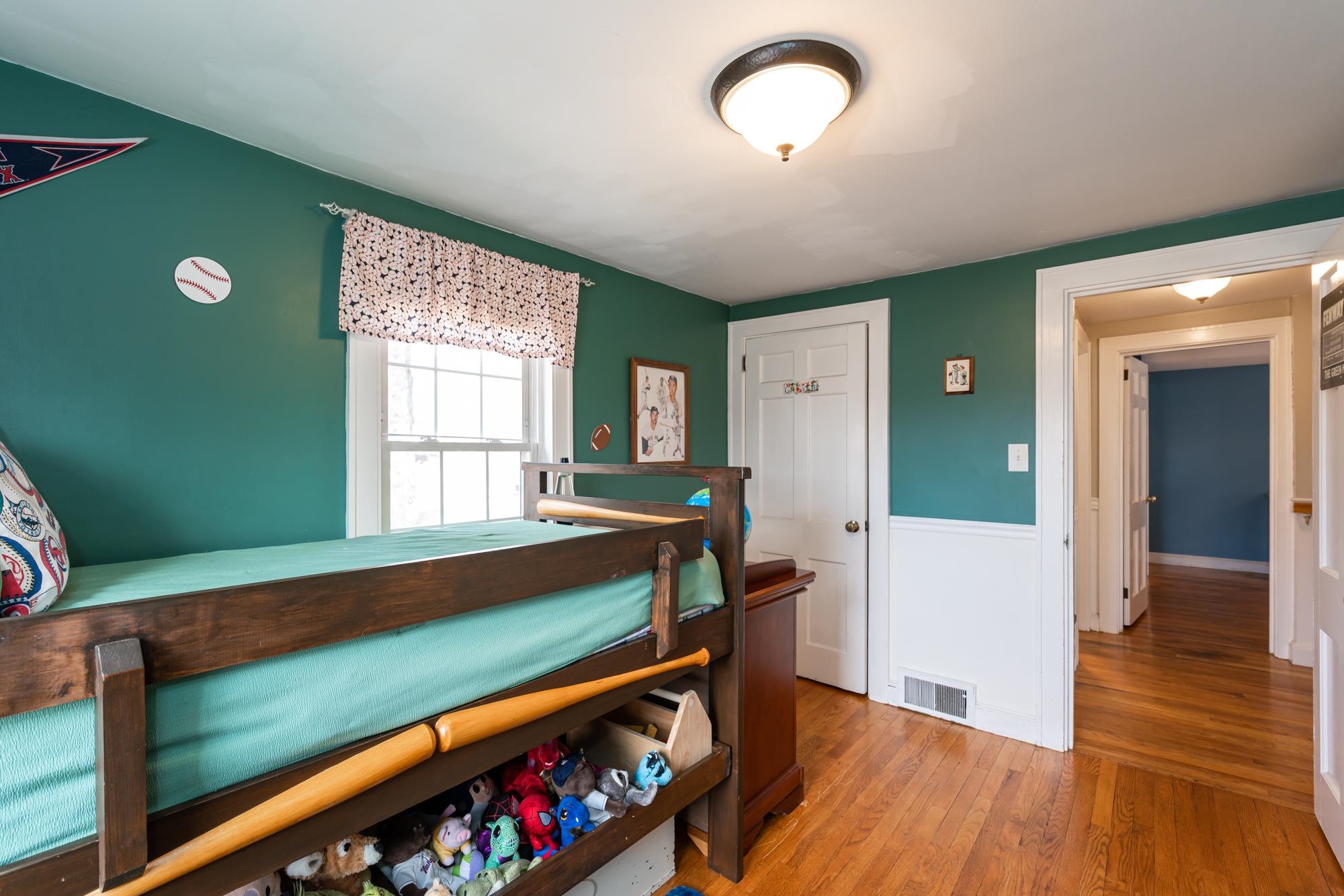 552 Smyth Road Manchester, NH 03104 - Photo 28 of 40