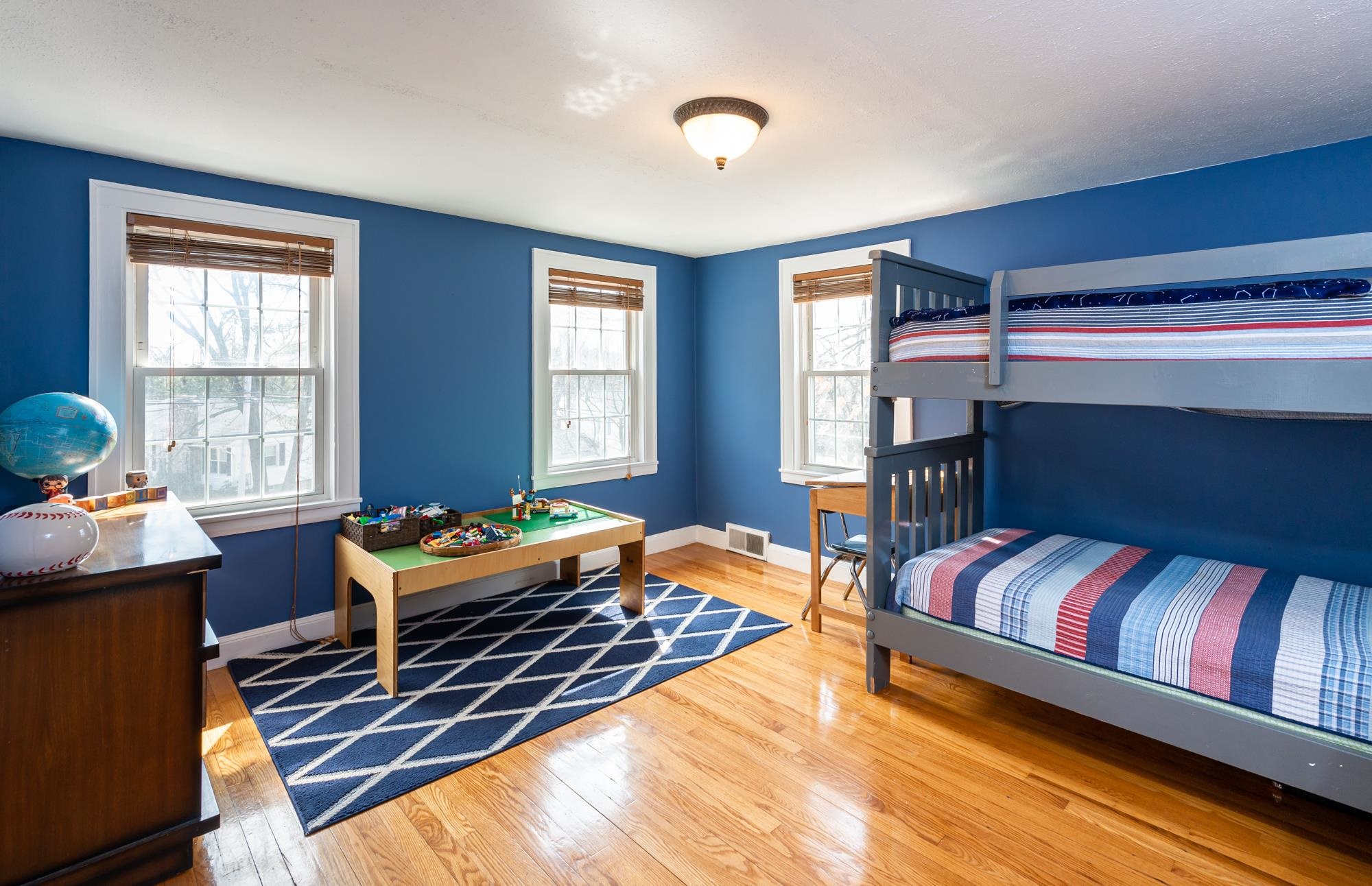 552 Smyth Road Manchester, NH 03104 - Photo 29 of 40