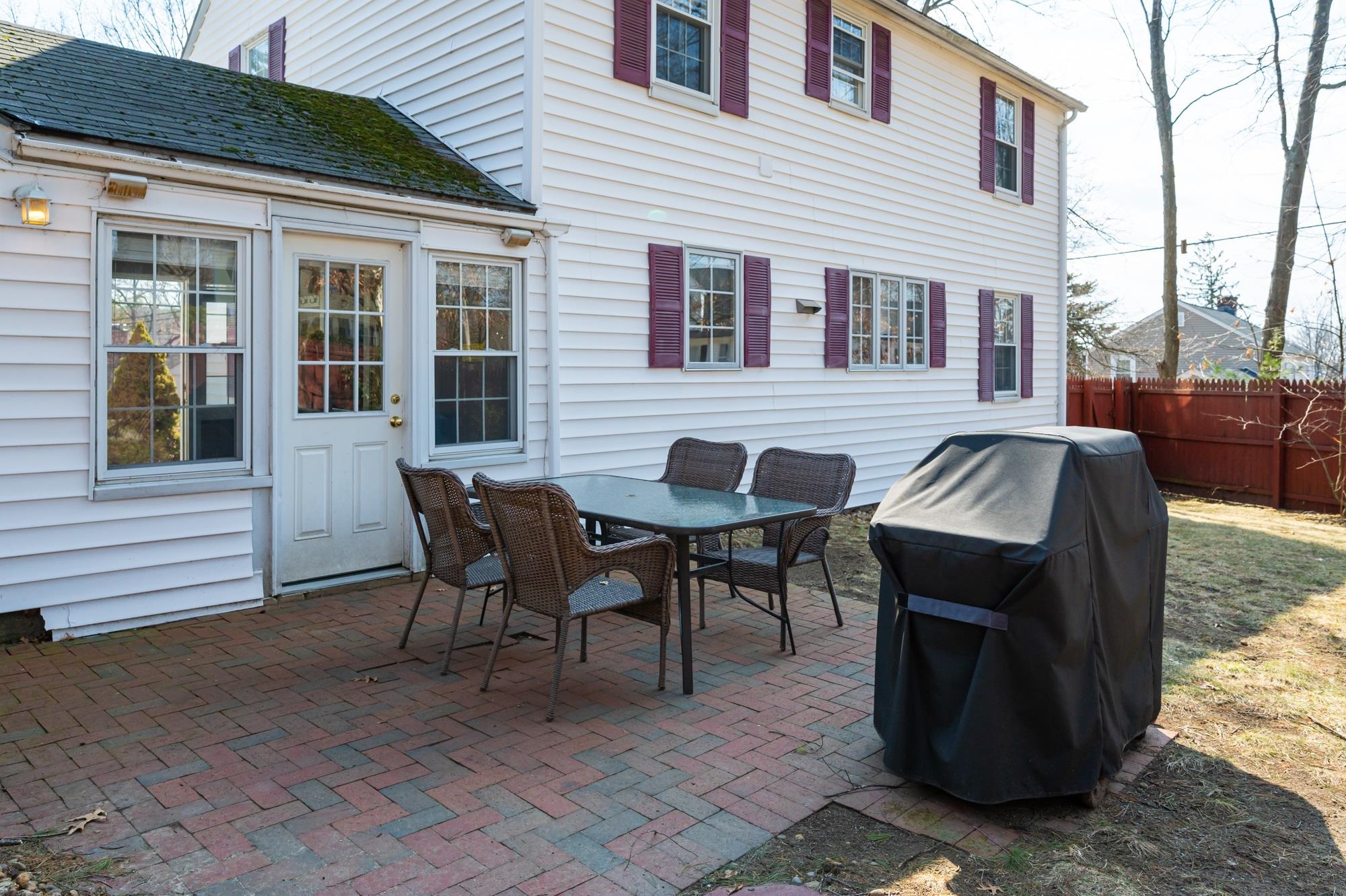 552 Smyth Road Manchester, NH 03104 - Photo 34 of 40