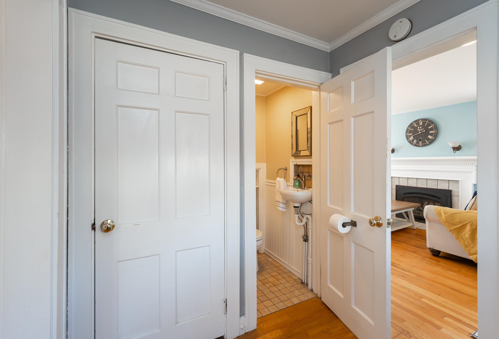 552 Smyth Road Manchester, NH 03104 - Photo 10 of 40