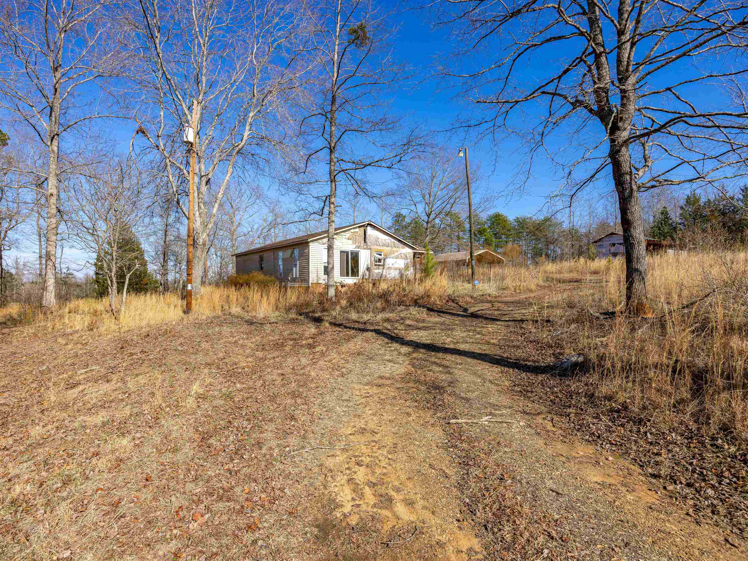 640 Ferree Road Campobello, SC 29322 - Photo 8 of 18