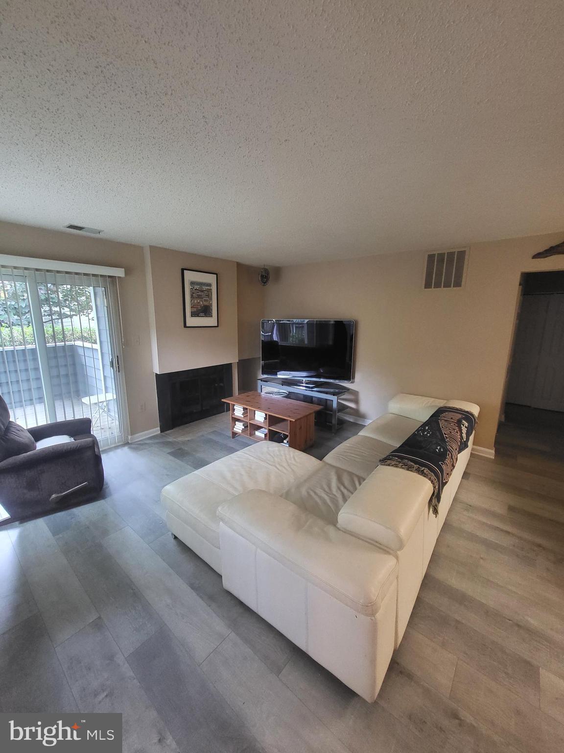 1904 Villaridge Drive Reston, VA 20191 - Photo 4 of 15