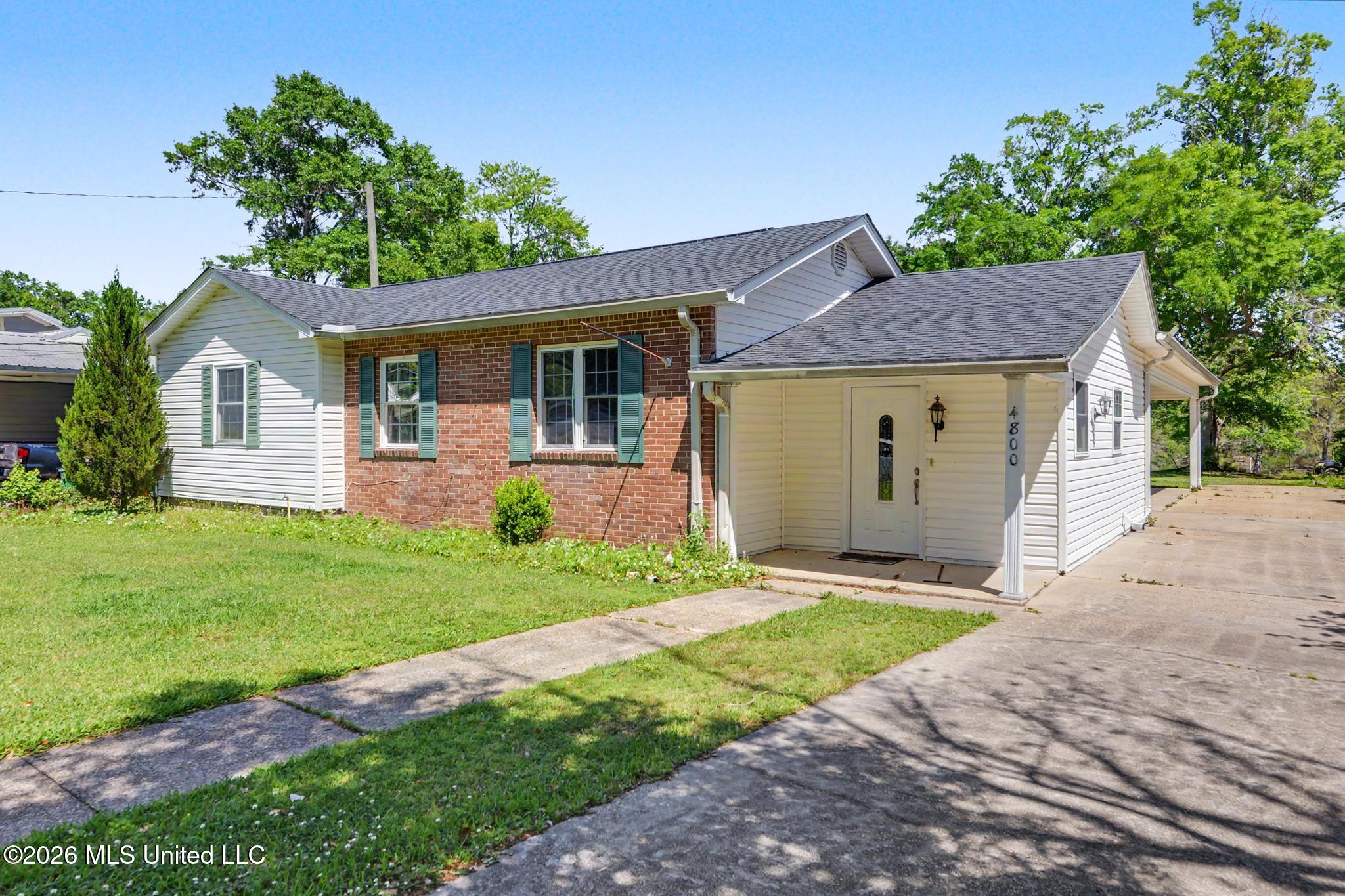 4800 Forrest Street Moss Point, MS 39563 - Photo 1 of 26 FRONT VIEW
