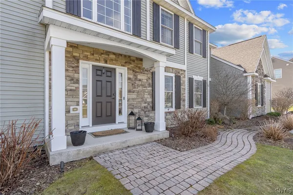 $849,900 | 217 Starksboro Drive, Camillus, NY 13031