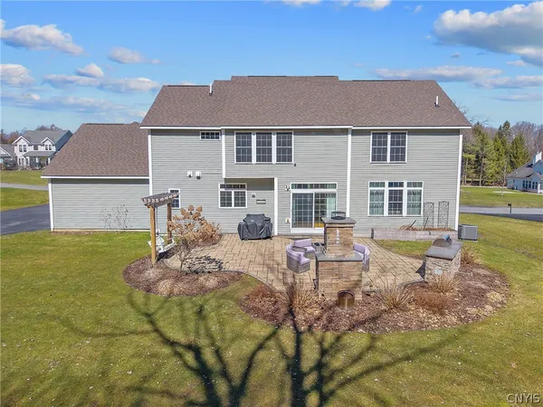 $849,900 | 217 Starksboro Drive, Camillus, NY 13031
