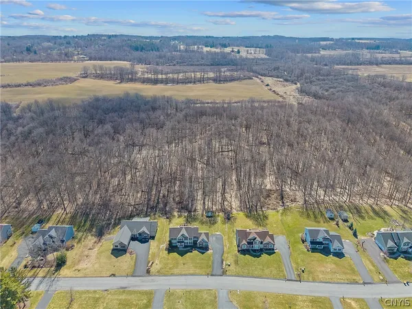 $849,900 | 217 Starksboro Drive, Camillus, NY 13031