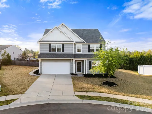 $425,000 | 2838 Kinloch Court, Clover, SC 29710