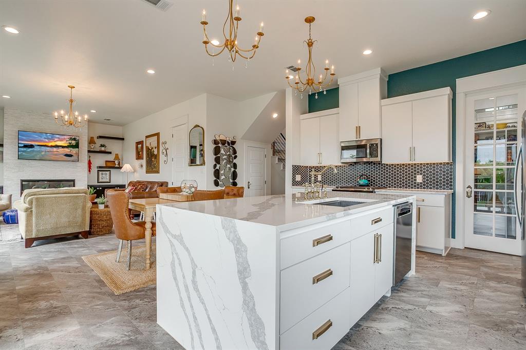 2096 Eagles Rdg Drive Weatherford, TX 76087 - Photo 13 of 38